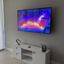 TV MOUNT