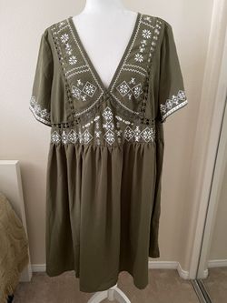 Plus Geo Print Guipure Lace Detail Dress