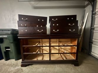 Dresser for free
