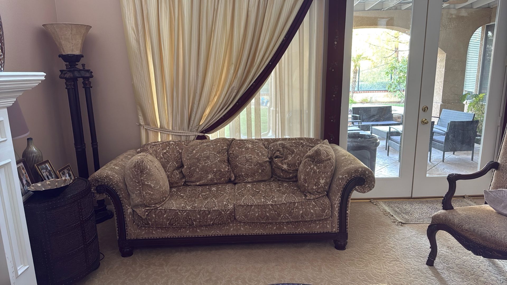  Formal Living Sofa Set With 2 Victorian Chair