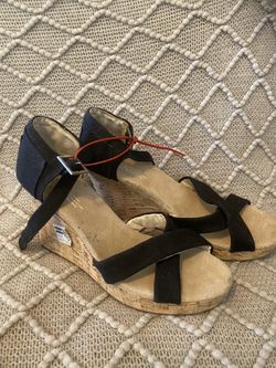 Brand New Toms Never Tried On  8 1/2 Women’s Shoes $20 (reduced from $60) 