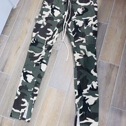 Pacsun Camo Cargo Pants 