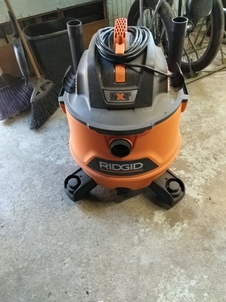 RIDGID SHOP VAC