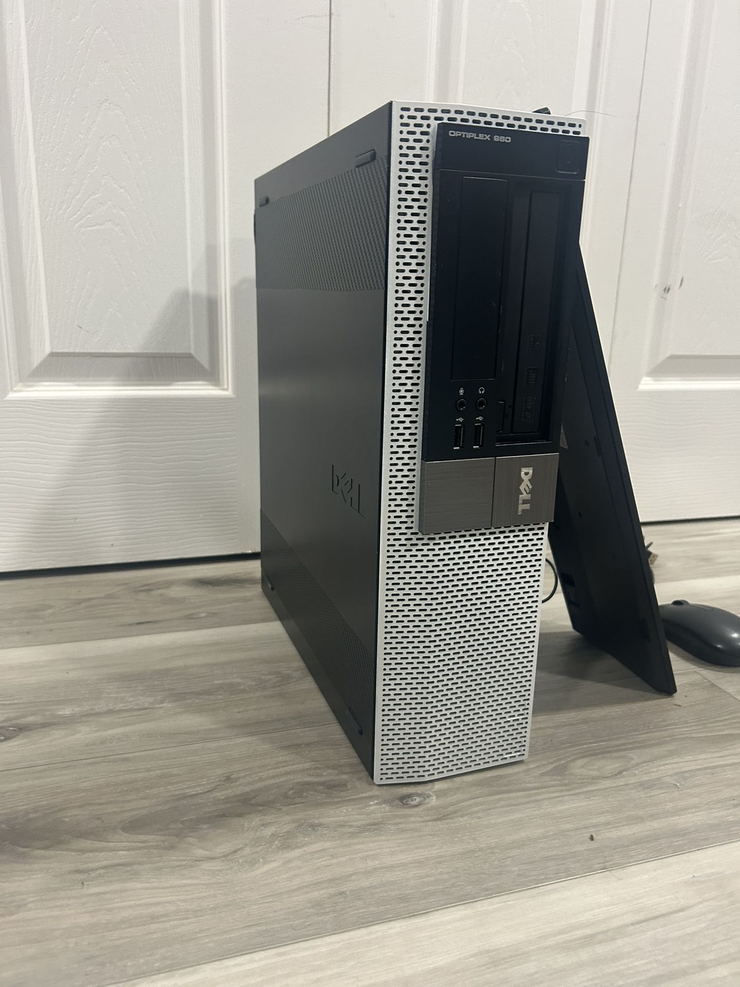 Dell Office PC W/ Accessories ( REFURBISHED)