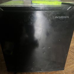 Insignia Mini Fridge with Top Freezer - Stainless Steel - appliances - by  owner - sale - craigslist