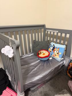 Toddler bed