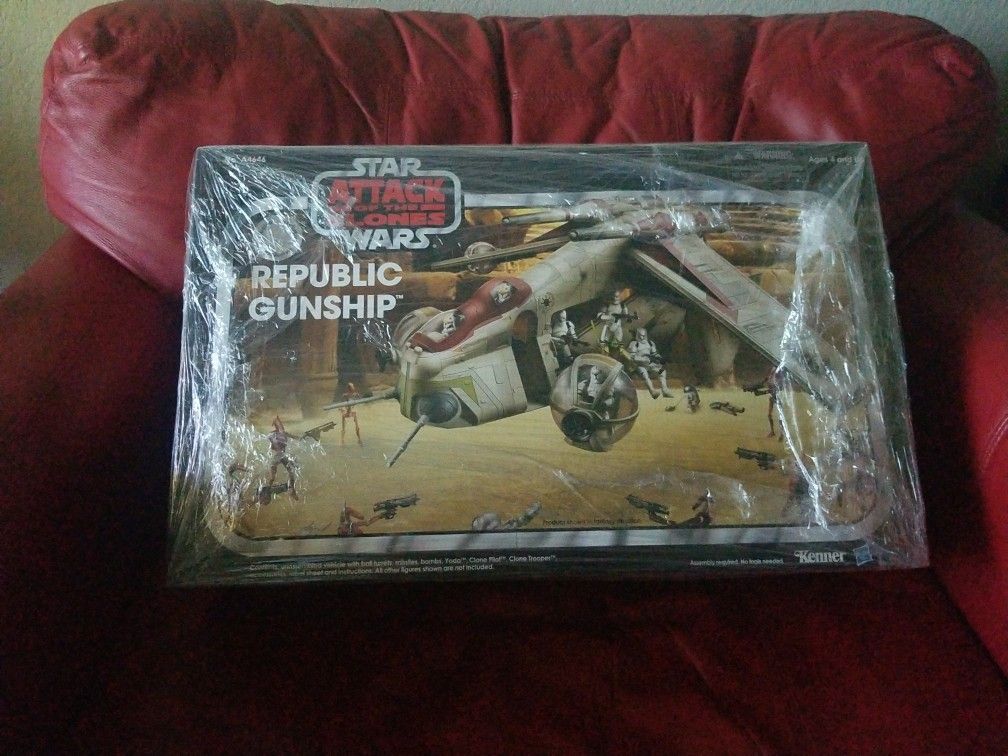 Star Wars THE VINTAGE COLLECTION REPUBLIC GUNSHIP SEALED TOYS R US EXCLUSIVE