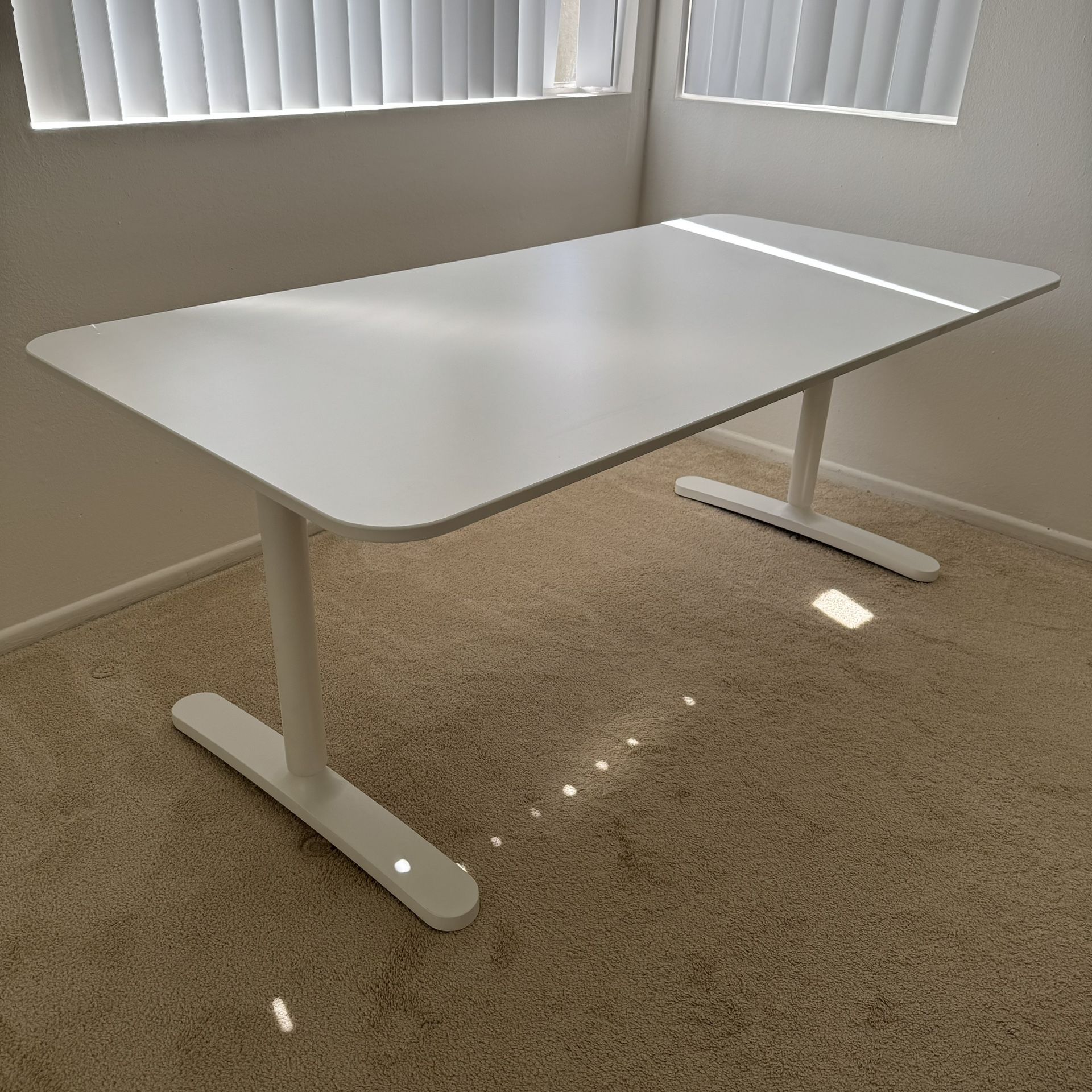 IKEA BEKANT Adjustable Height Desk Work Station White Very Good Condition