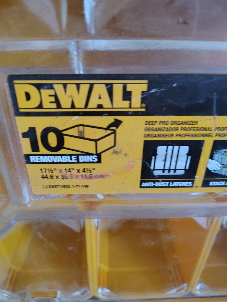 DeWalt Pro Organizer