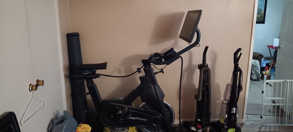 MYX FITNESS STATIONARY BIKE 