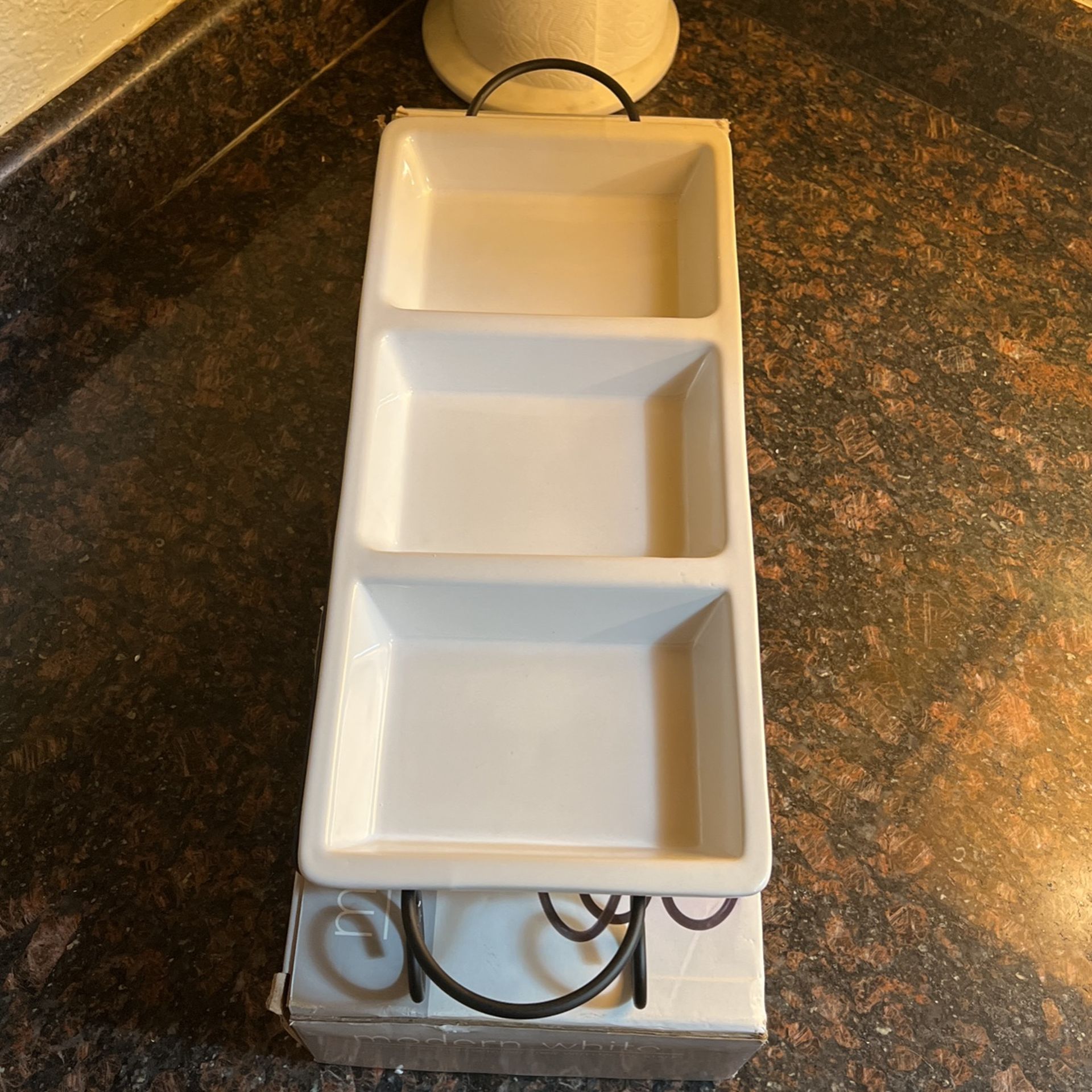 SERVING TRAY 