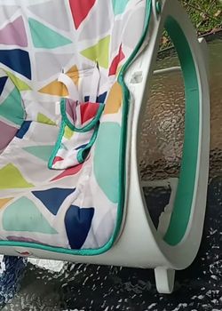 Baby Bouncer Seat Colorful Triangle Print