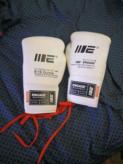 Engage Boxing Gloves 🥊