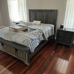 Queen Bed Set With Night Stands And Dresser