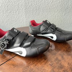 Peloton Size 40  Shoes. 