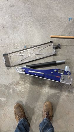 Izzy fab skid mount and brand new floor jack