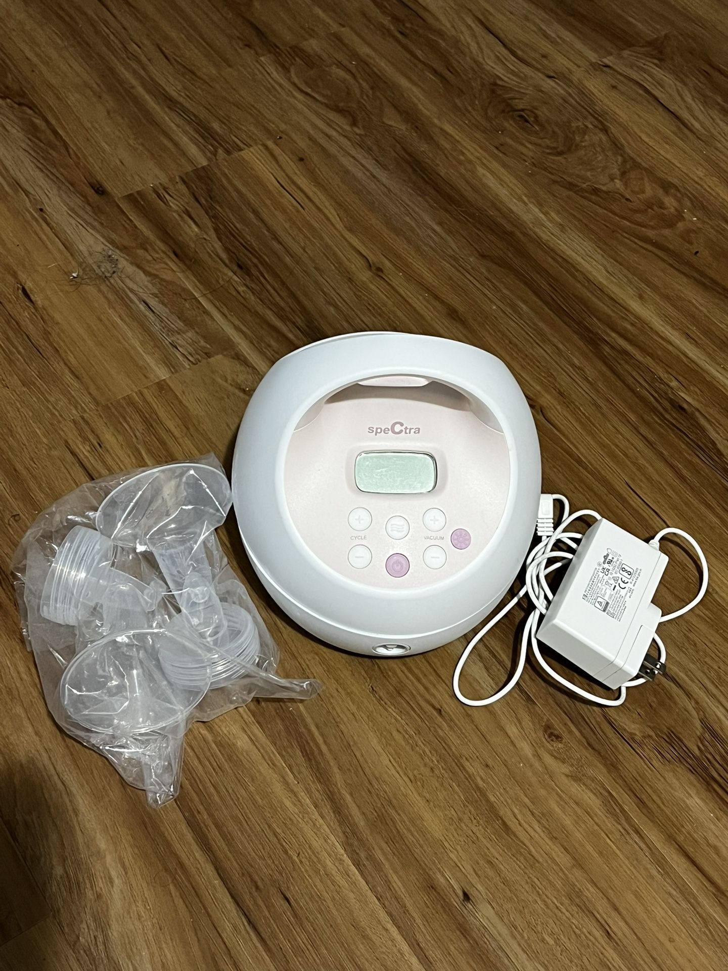 Spectra Breast Pump And Accessories