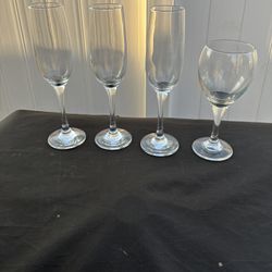 Champagne Flutes - Set of 4 