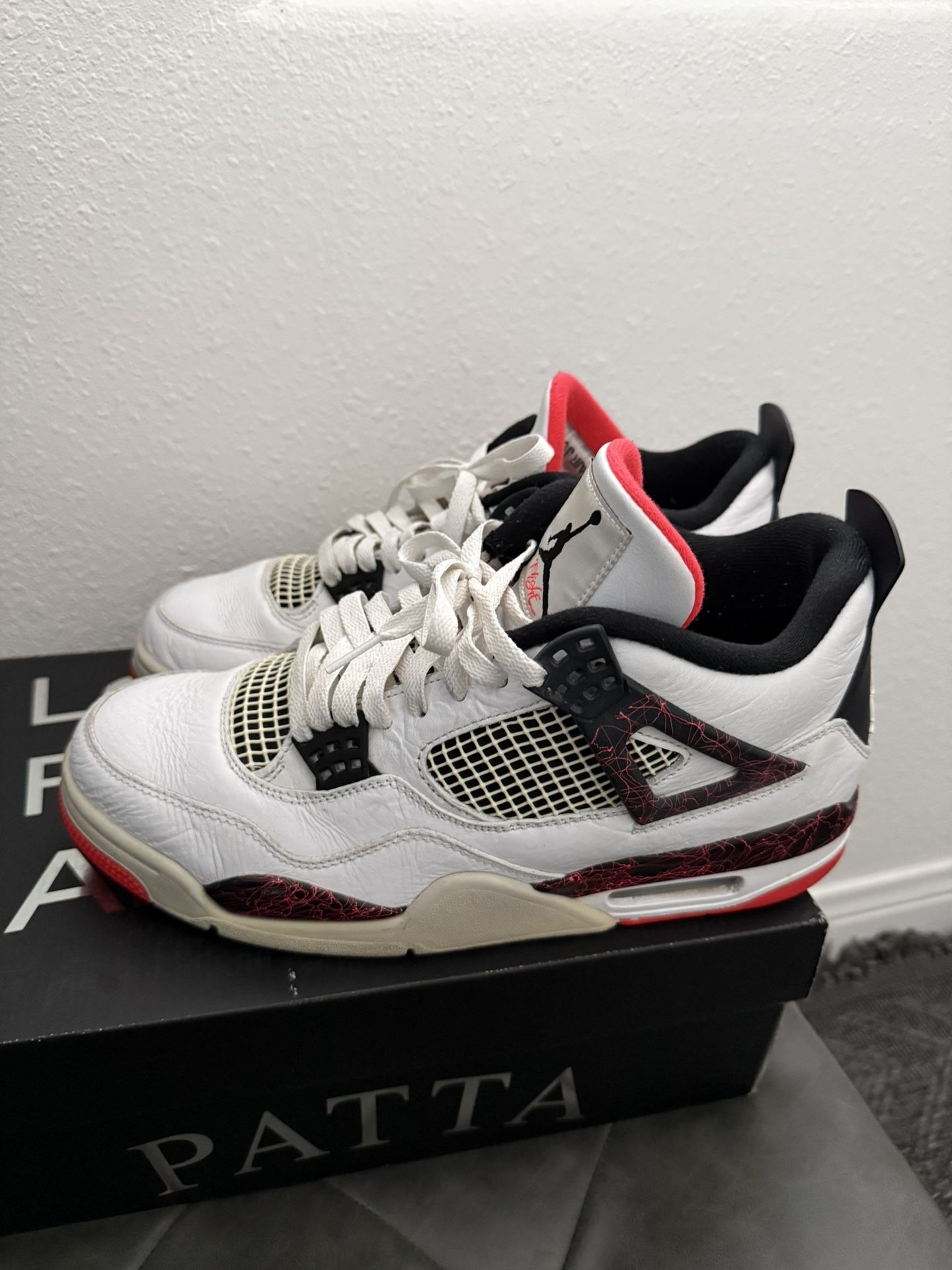 Mens Nike Air Jordan Retro 4 Crimson Tint Flight Nostalgia Size 10.5