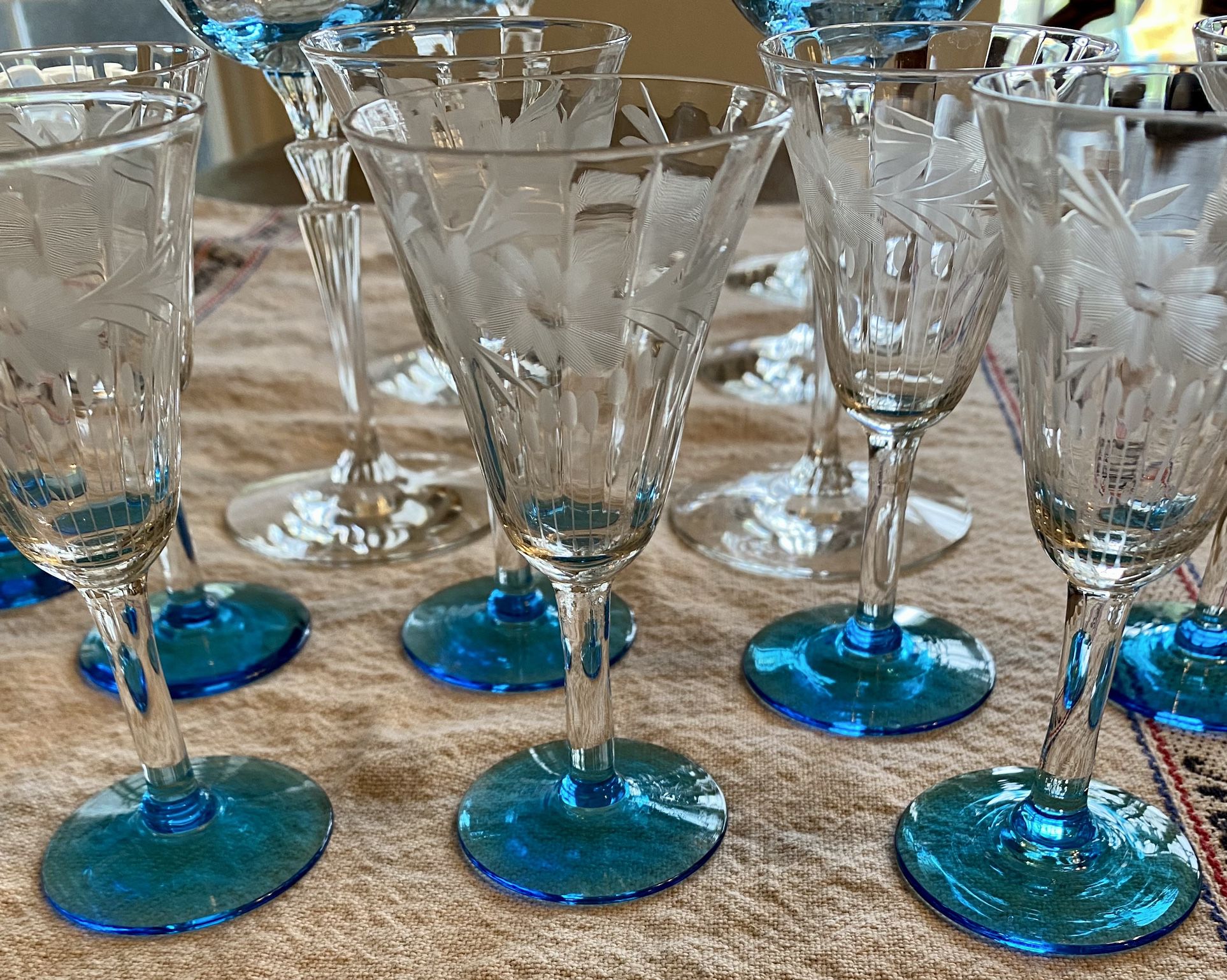 Really Stunning Crystal Champagne Coups And Aperitif Glasses