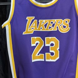 Lakers youth jersey