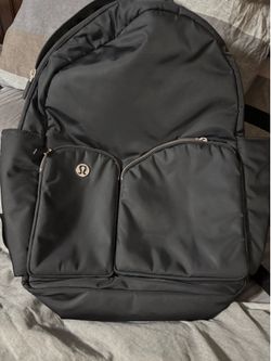 Lululemon large backpack(like new)