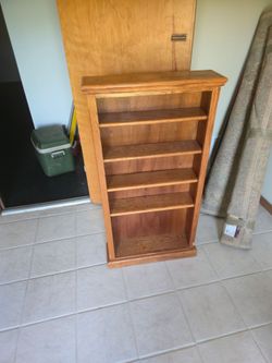 Bookshelf / DVD Media Shelf