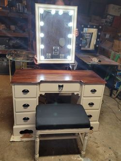 Vintage Vanity With Lighted Mirror And Padded Stool