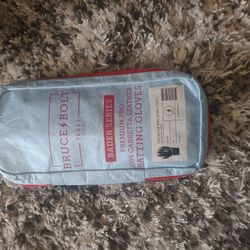 Bruce Bolt Batting Gloves 