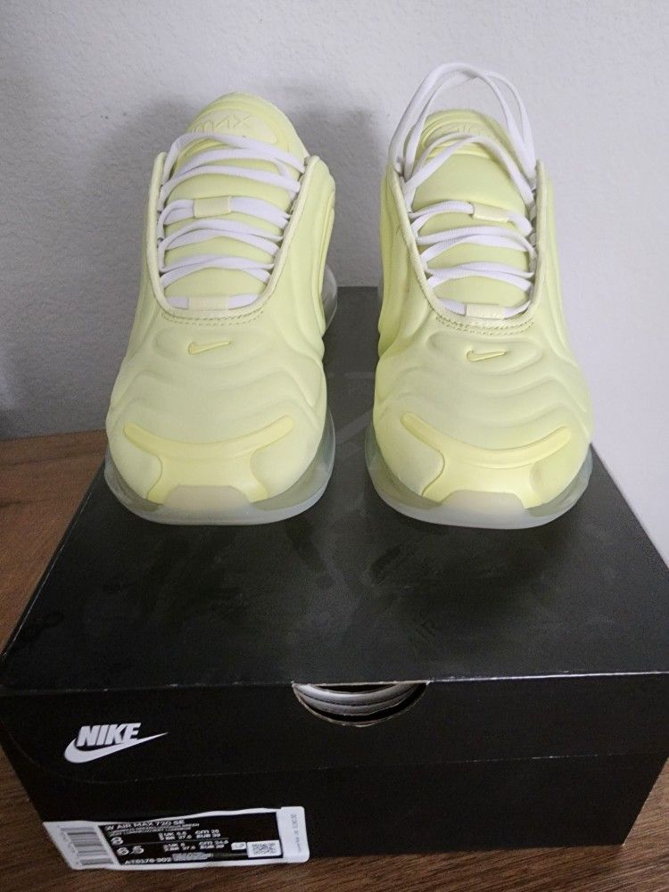 Nike Air Max 720 Shoes