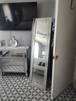 Long mirror