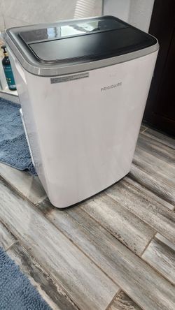 Frigidaire Portable Air Conditioner - Excellent - Includes Window Adapter