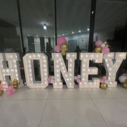 Marquee Letters