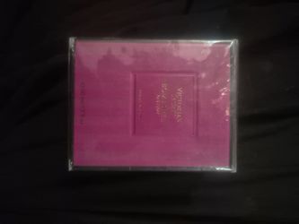 Victoria Secret  bombshell