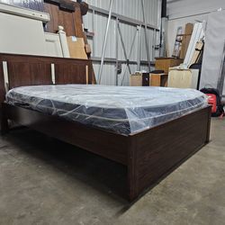 Full bed and mattress