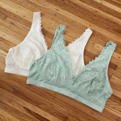 Serra 2 Pack Comfort Lace Bra Size XL White And Mint Color