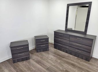 Dresser Whit Mirror And 2 Nightstands - Cómoda Con Espejo y 2 Mesitas de noche