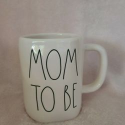 Rae Dunn MOM TO BE mug
