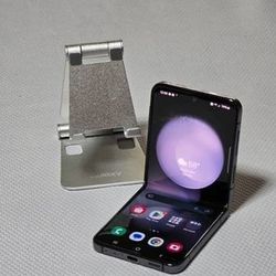 Samsung Galaxy Z Flip 5 5G (Carrier Unlocked) 
