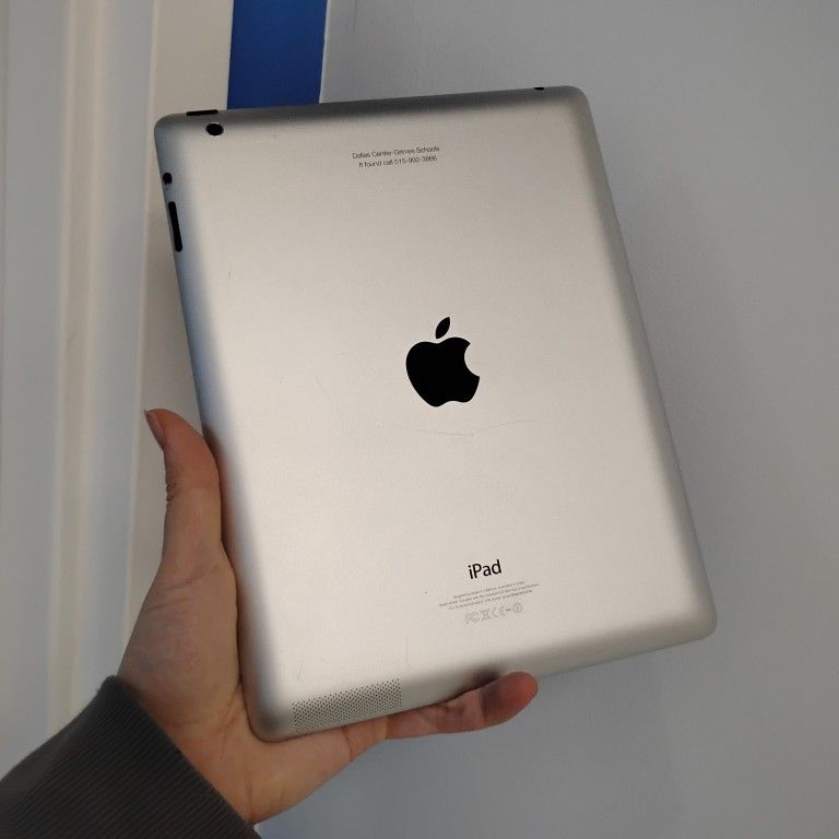 Apple IPad 4th Generation Tablet