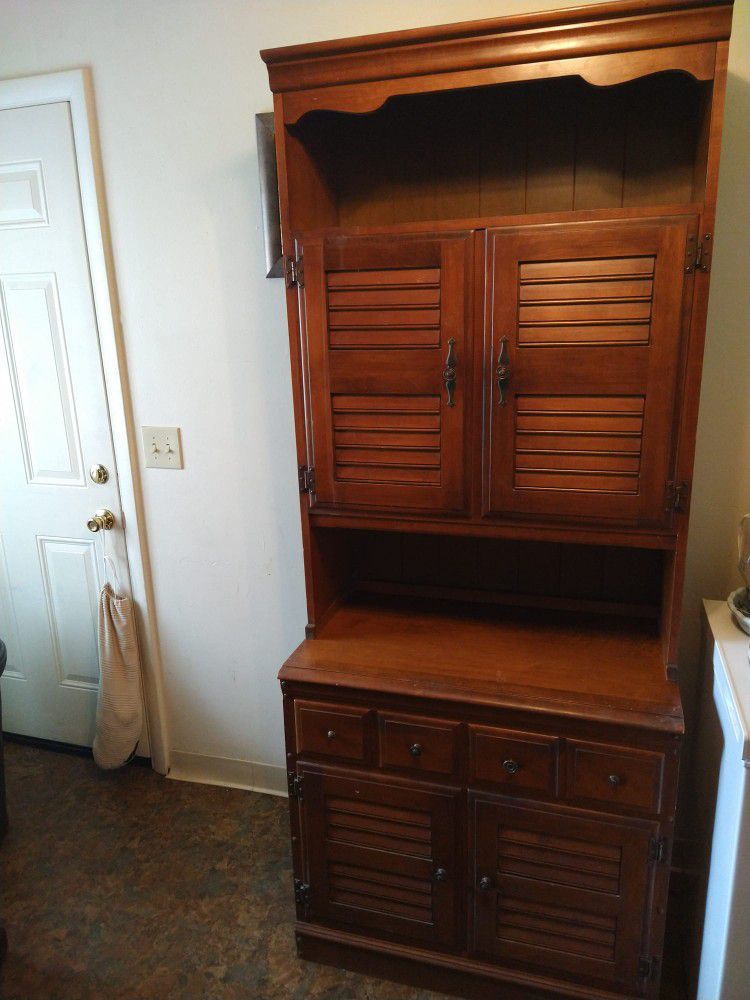 Buffet with Open Hutch
