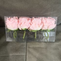 Set Of 4 Flower Napkin Holder!
