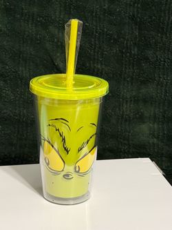 Dr. Seuss The Grinch Christmas Plastic 16 oz Travel Cup w Straw