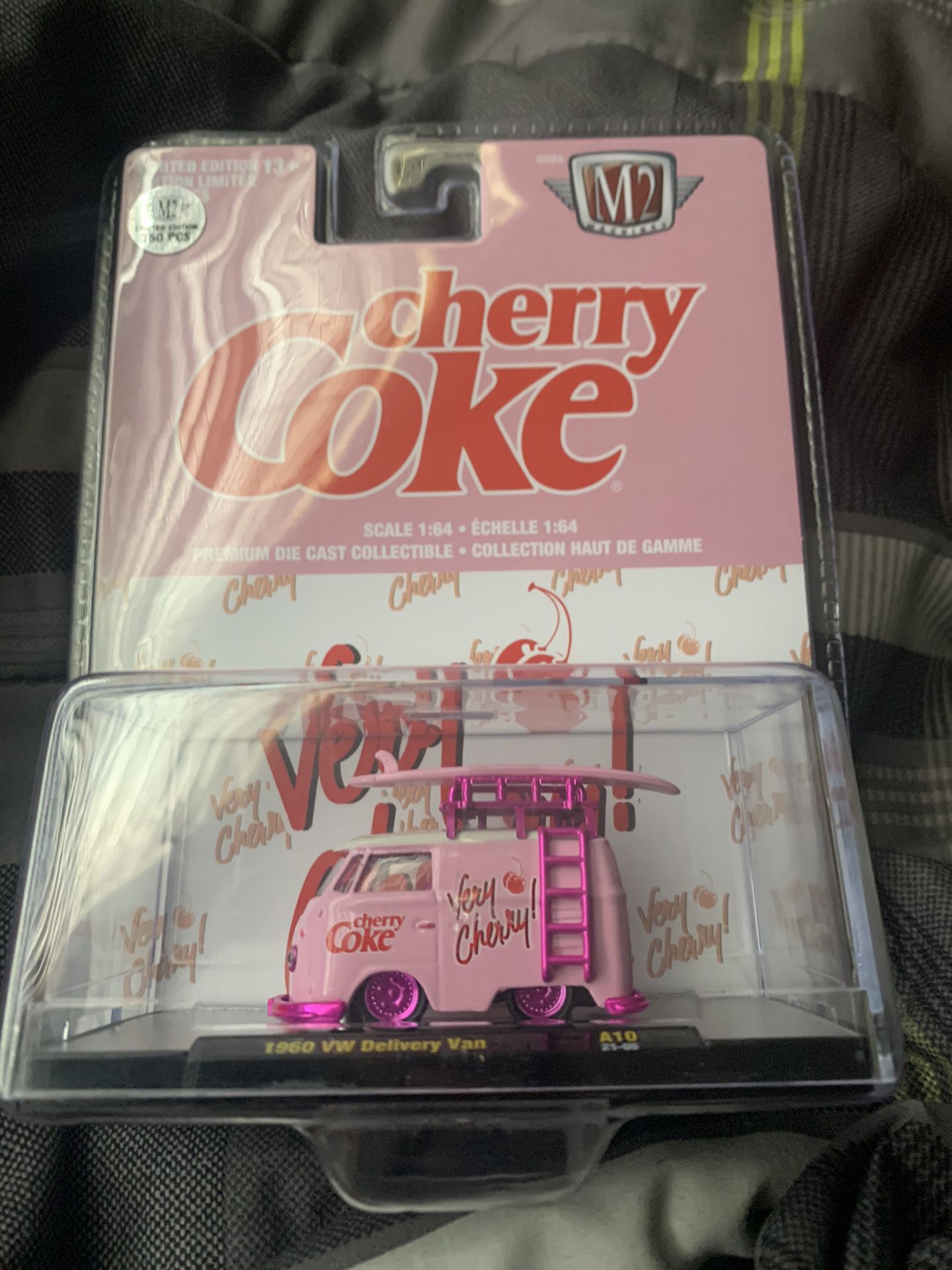 M2 Chase Cherry Coke 1960 VW Delivery Van 1/750 Coca Cola Model Car Diecast Toy