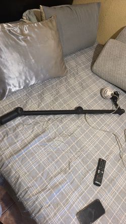 Blue compass boom arm w/ blue snowball mic