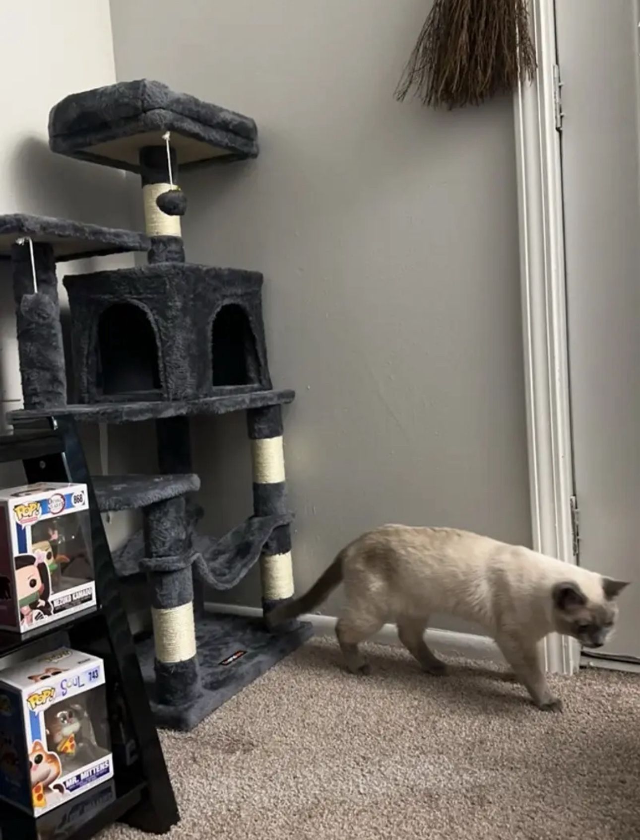 Feandrea Cat Tree, 44.1-Inch Cat Tower for Indoor Cats, Multi-Level Cat Condo with 11 Scratching Posts, 2 Perches, Cave, Hammock, Smoky Gray 