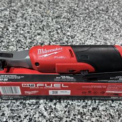 Milwaukee M12 FUEL 12-Volt Lithium-lon Brushless Cordless High Speed 3/8 in. Ratchet (Tool-Only)