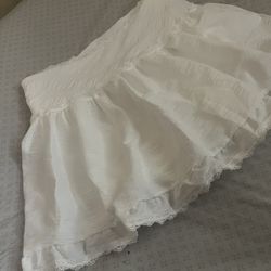 Lace 1 Layer White Skirt