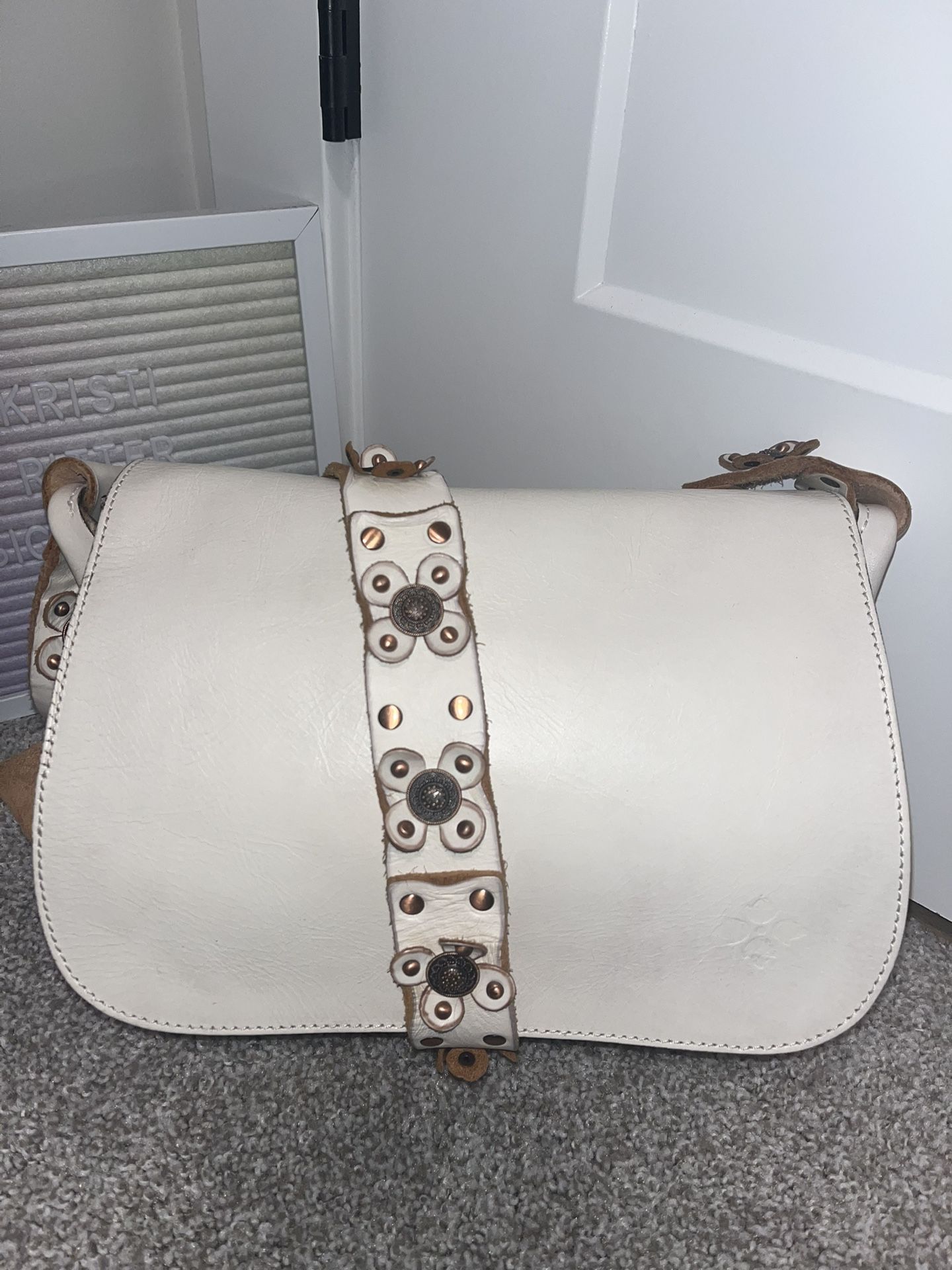 Patricia Nash New Armerina Crossbody Bag Floral Latte Leather Strap