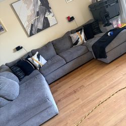 Sectional Couch 
